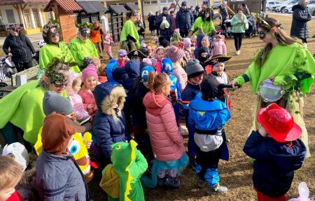 Starka zima, ki kliče pomlad in odganja zimo v Kotljah (4)